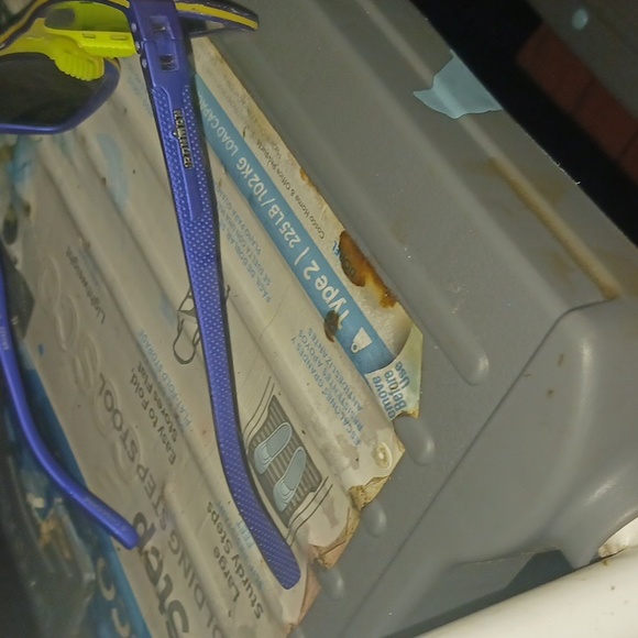 Foster Grant Ironman 🕶 - Picture 2 of 4